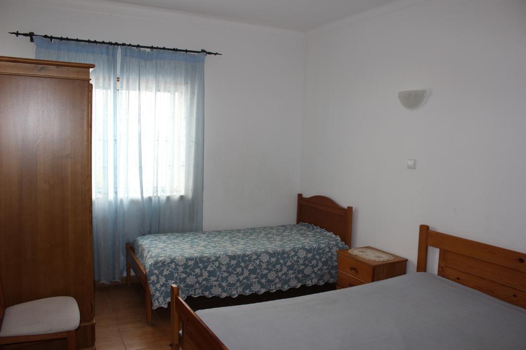 Hospedaria A Primorosa Nazaré Quarto foto